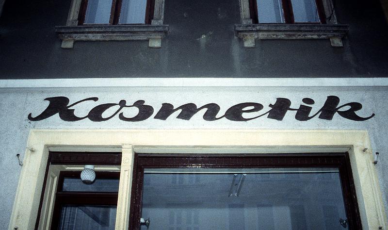 Dresden-Pieschen, Oschatzer Str. 3, 1.5.1997.jpg